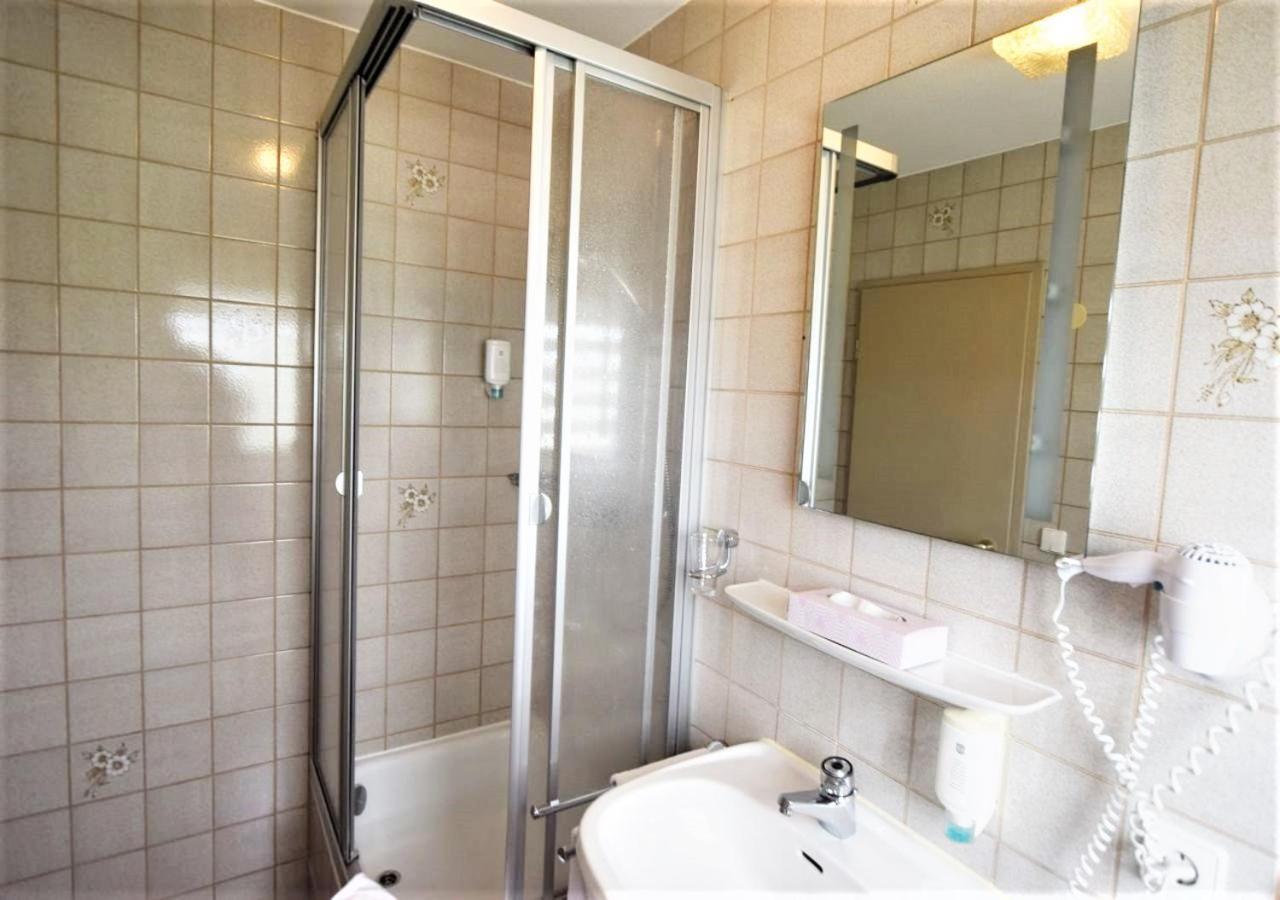 Hotel Alena - Kontaktlos Check-In Filderstadt Eksteriør bilde